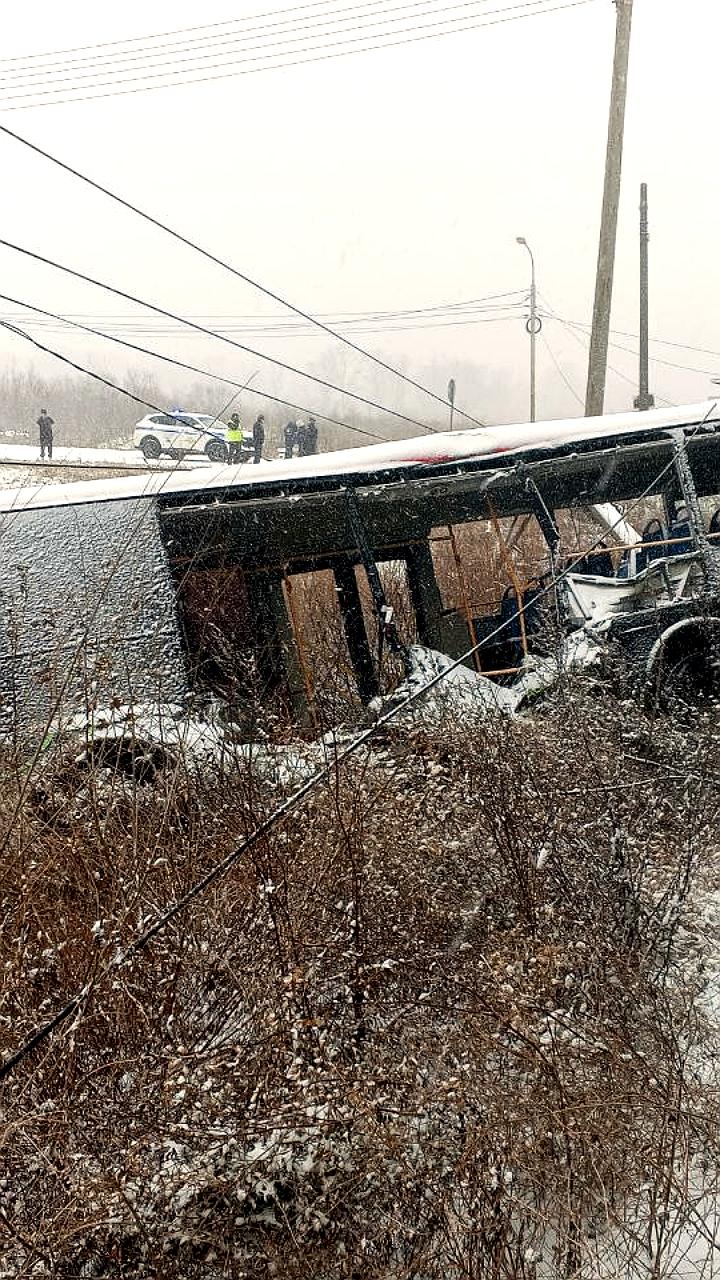 Прокуратура Хабаровска выявила нарушения в пассажирских перевозках после аварии с автобусом