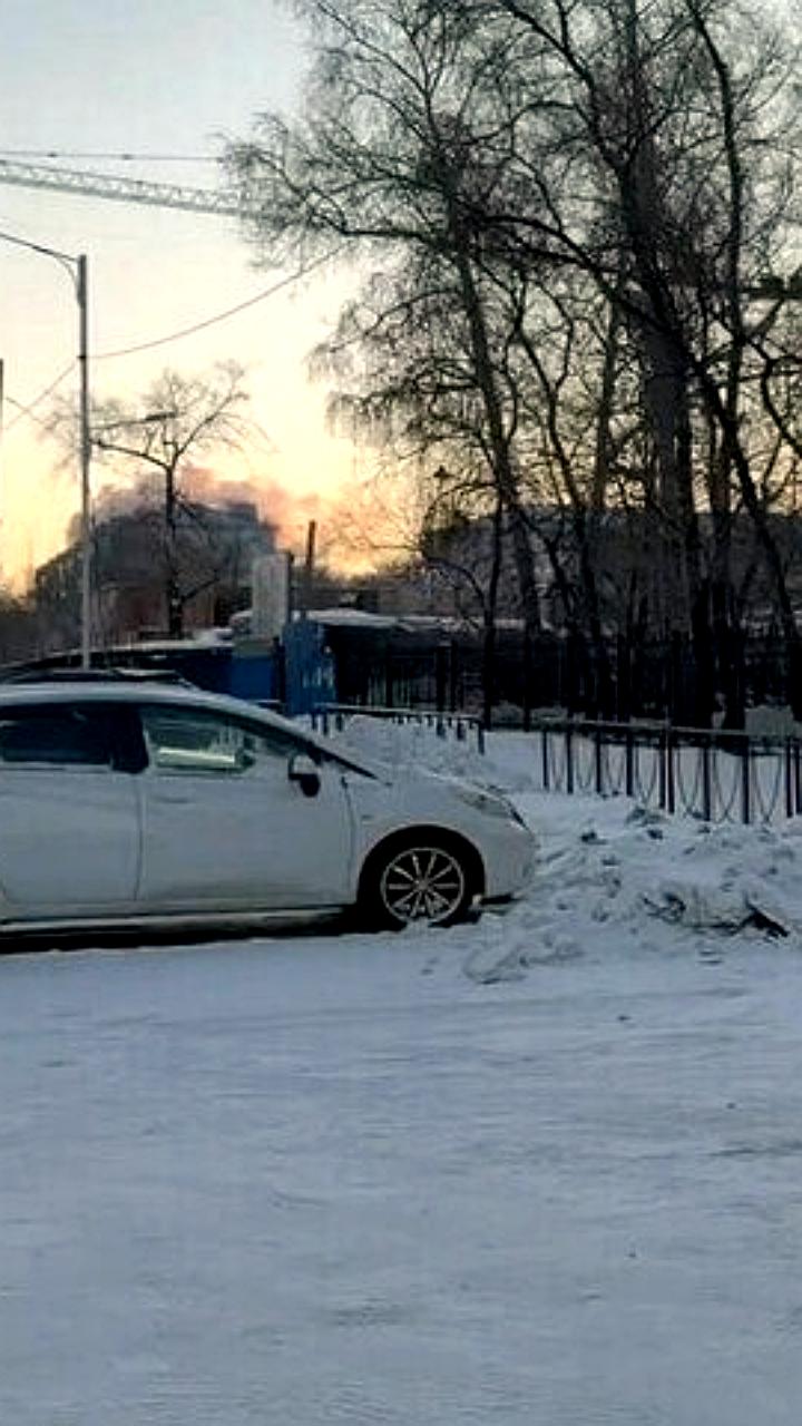 В Благовещенске начата уборка снега у социальных объектов по указанию мэра