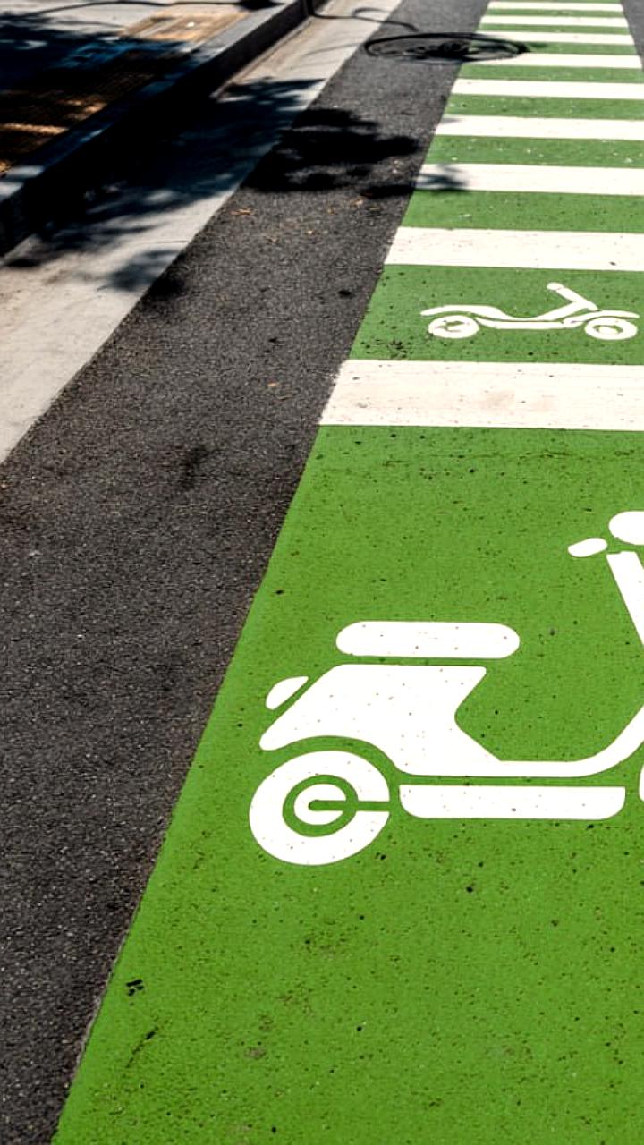 В Совете Федерации предложили выделенные полосы для электросамокатов для повышения безопасности