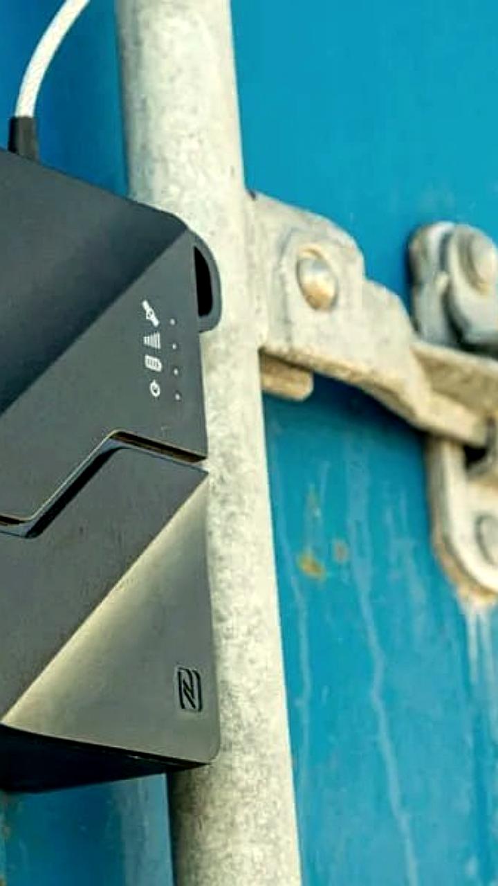 С 11 февраля в Кыргызстане вводится обязательное навигационное пломбирование для алкоголя и табака