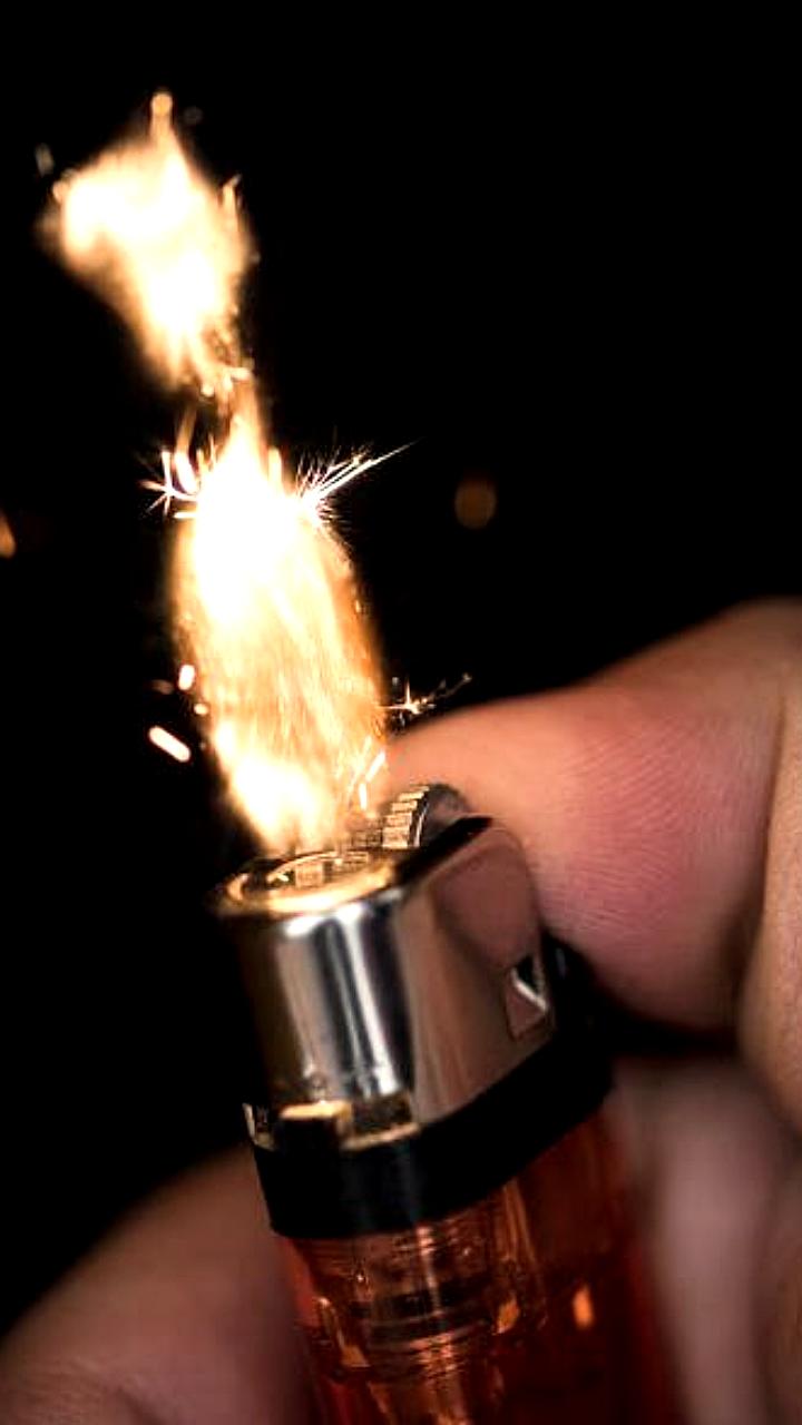 Улан-Удэнка оштрафована на 500 тысяч рублей за поджог волос в баре