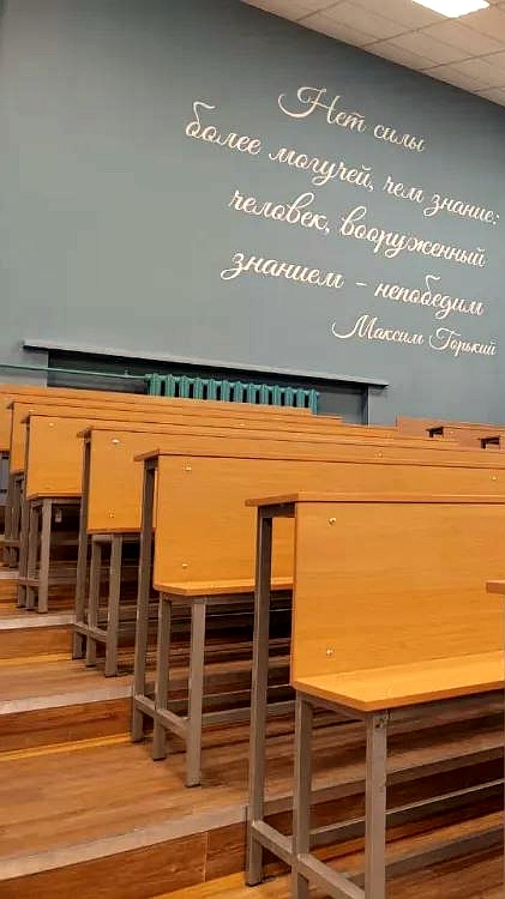 В России планируют ограничить платные места в колледжах для борьбы с дефицитом кадров