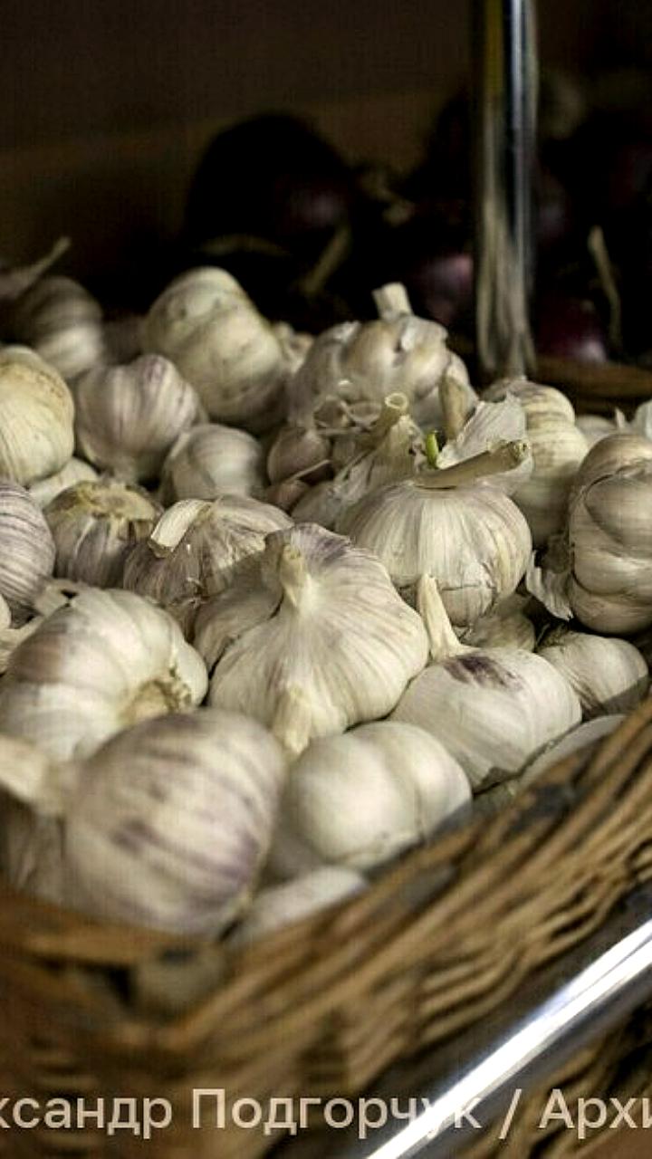 Врачи предупреждают о продуктах, влияющих на запах пота