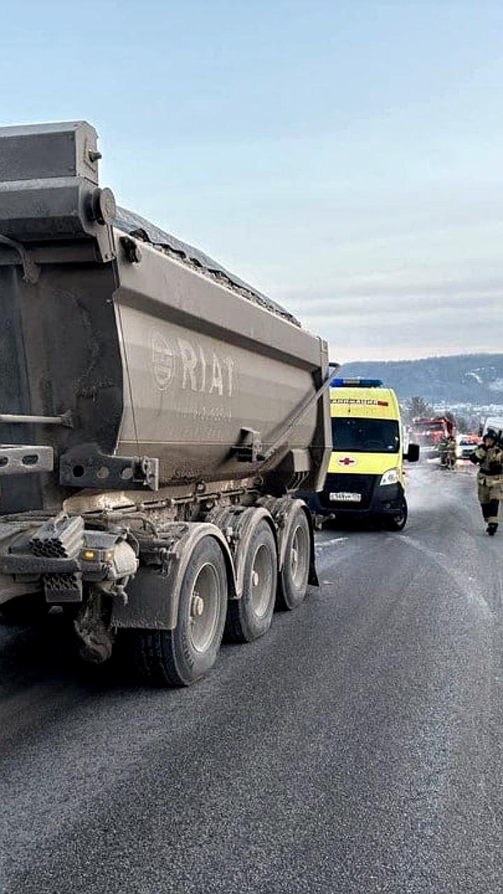 ДТП на трассе М5: водитель маршрутки погиб, трое пассажиров госпитализированы