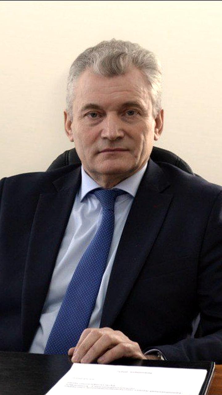 Обвинение в насилии предъявлено нападавшему на мэра Енисейска