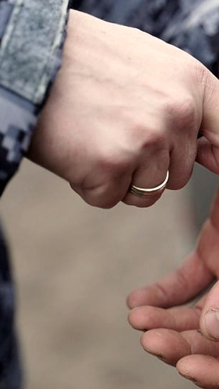 Несовершеннолетний крымчанин признался в поджоге автомобилей