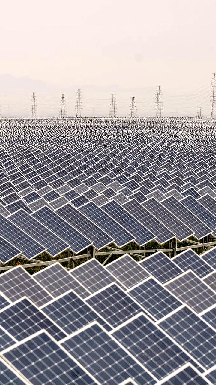 Инвестиции в зеленые технологии достигли рекорда в 2,3 трлн долларов в 2025 году