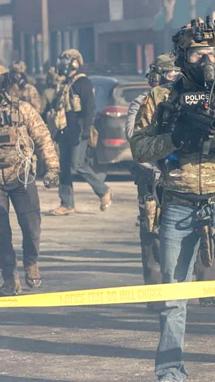 США направляют агентов ICE для обеспечения безопасности Олимпиады в Италии, вызвав протесты