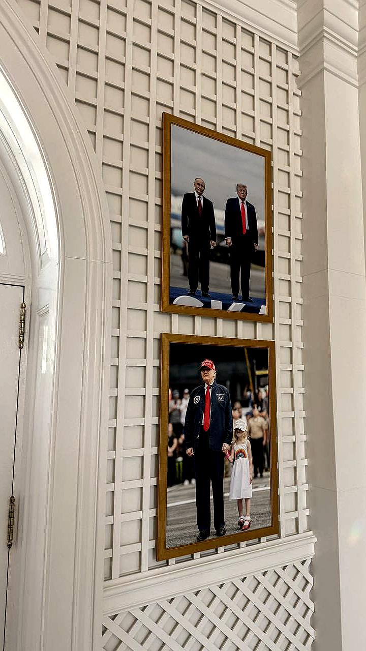 Трамп демонстрирует фото с Путиным в Белом доме во время жеребьевки ЧМ-2026