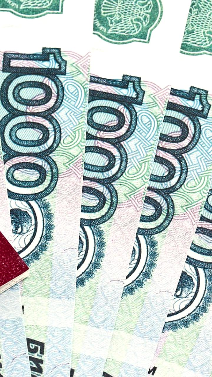 Госдума предлагает ввести 13-ю выплату для студентов по аналогии с пенсионерами