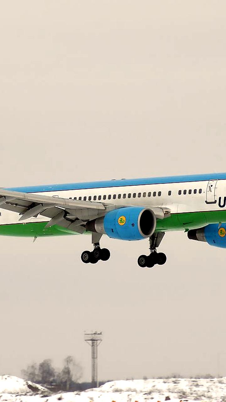 Uzbekistan Airways предлагает 30% скидку на билеты в честь 34-летия