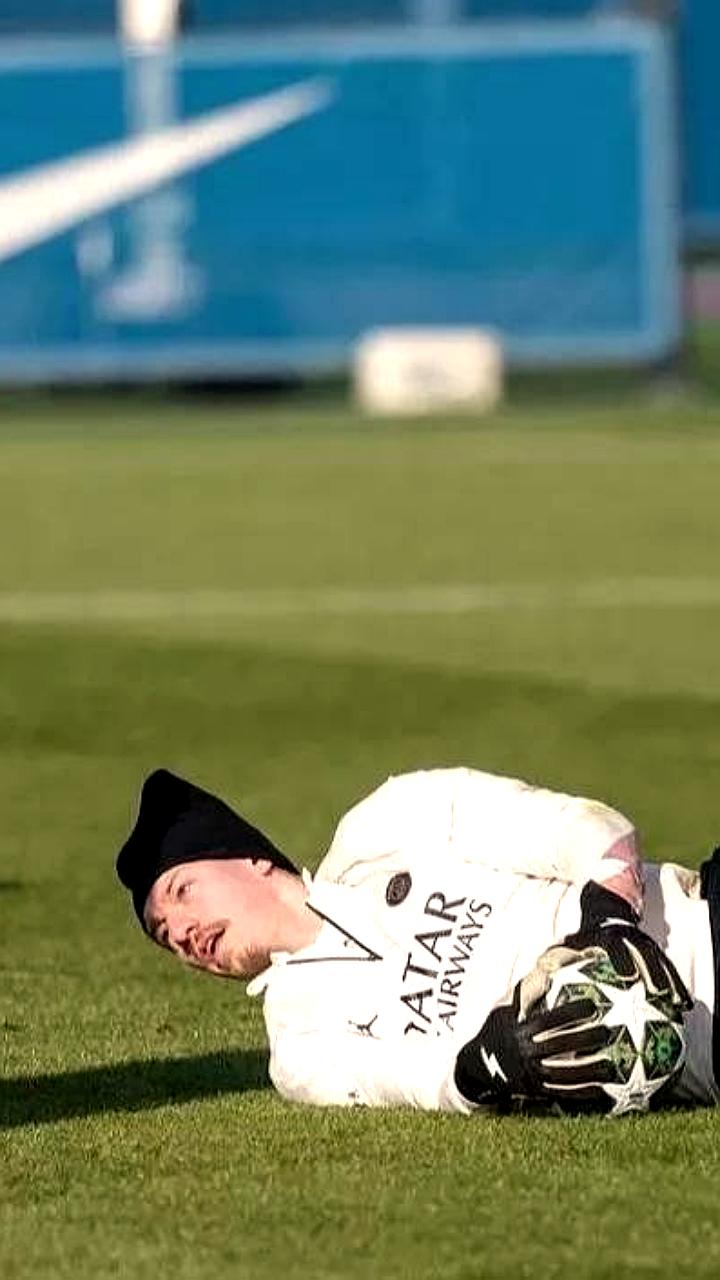 Матвей Сафонов вернулся к тренировкам и попал в заявку ПСЖ на матч Лиги чемпионов