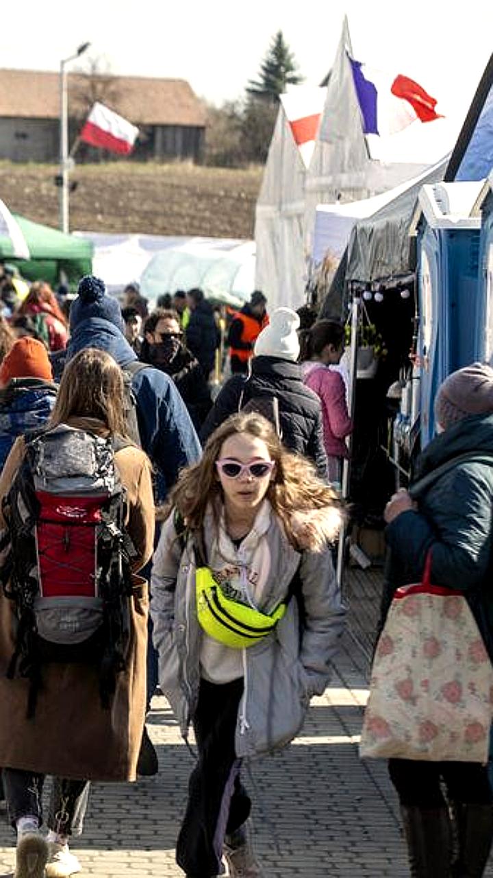 С 1 февраля украинские беженцы в Польше теряют пособия на детей