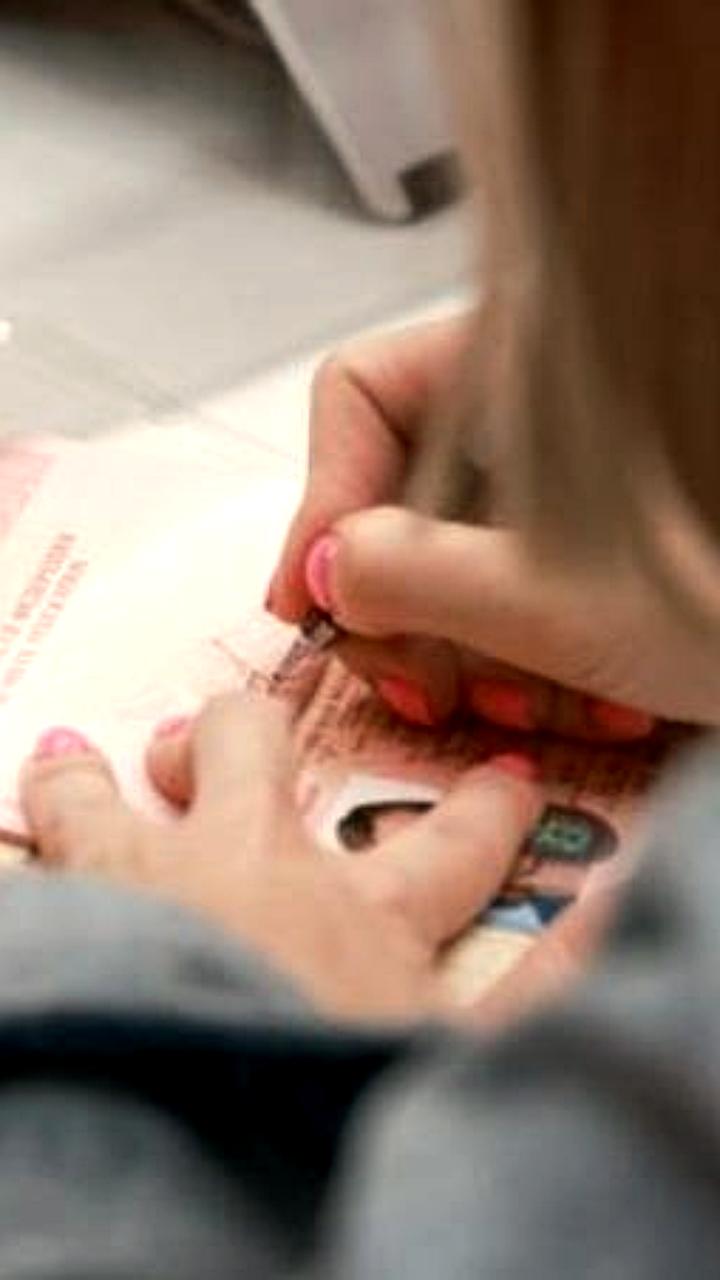 Изменения в правилах оформления загранпаспортов: дети больше не будут вписываться в паспорта родителей