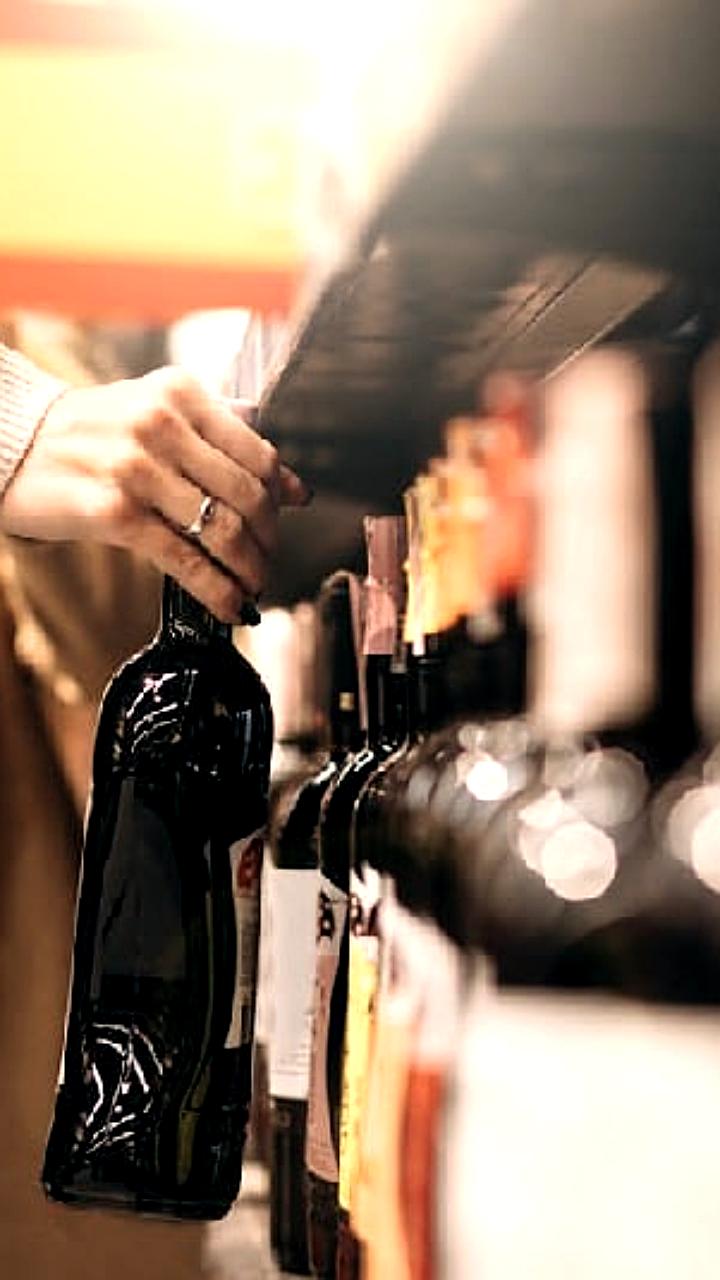 Снижение и рост потребления алкоголя в России: Пермский край лидирует по сокращению, Воронежская область - по увеличению