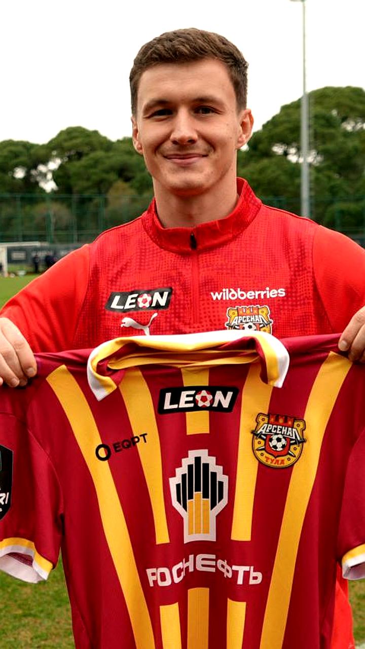 Иван Игнатьев подписал контракт с тульским Арсеналом на аренду