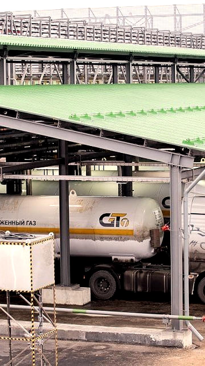 Южный речной порт и порт Холмск увеличили объем судозаходов в 2025 году