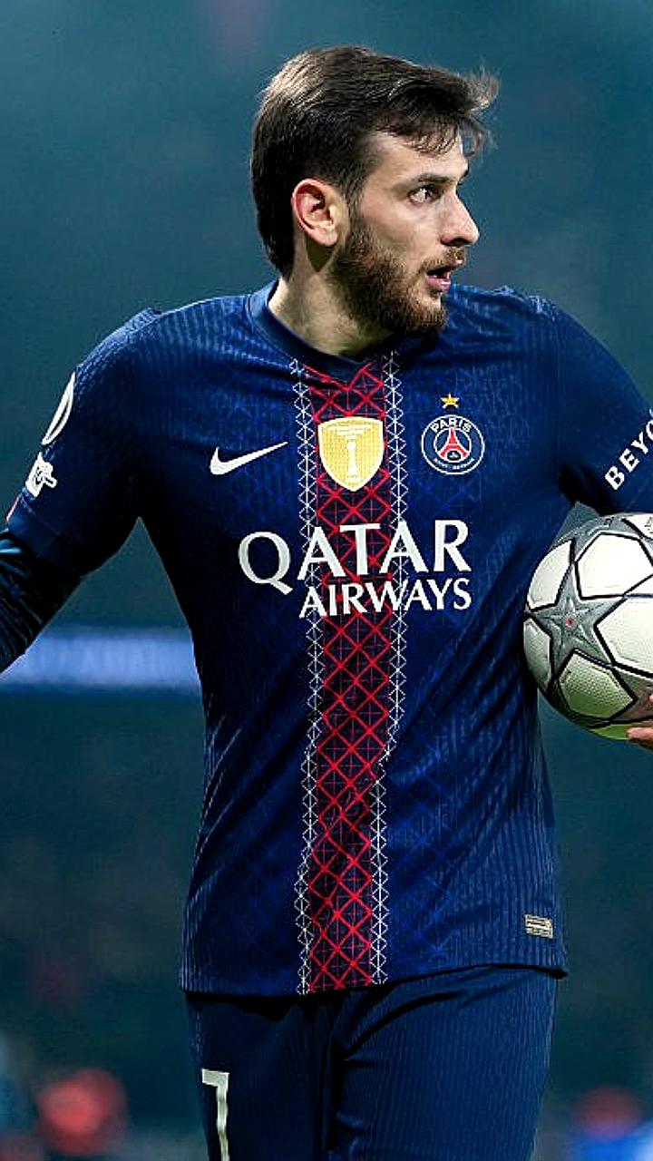 Кварацхелия выбыл из-за травмы на 8-10 дней после матча с Ньюкаслом