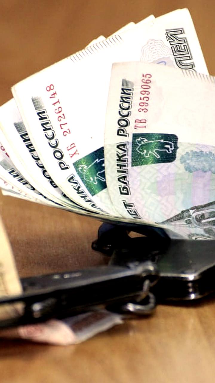 Замглаву администрации Лисок задержали за получение взятки в 200 тысяч рублей