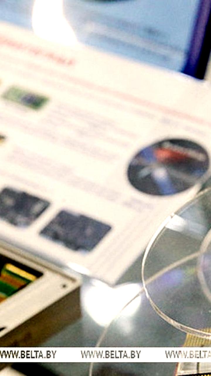 Президент Лукашенко открыл уникальное производство микроэлектроники в Минске