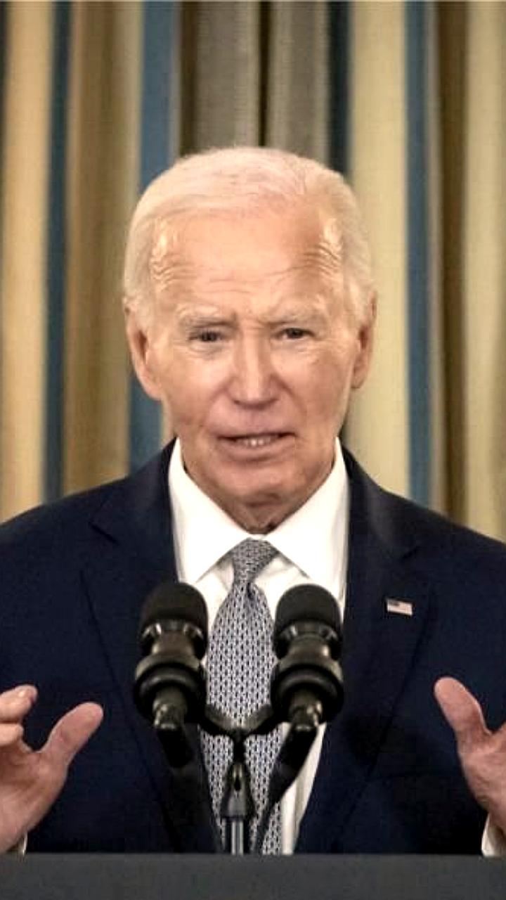 Байден сохранил два дипломатических подарка после президентства