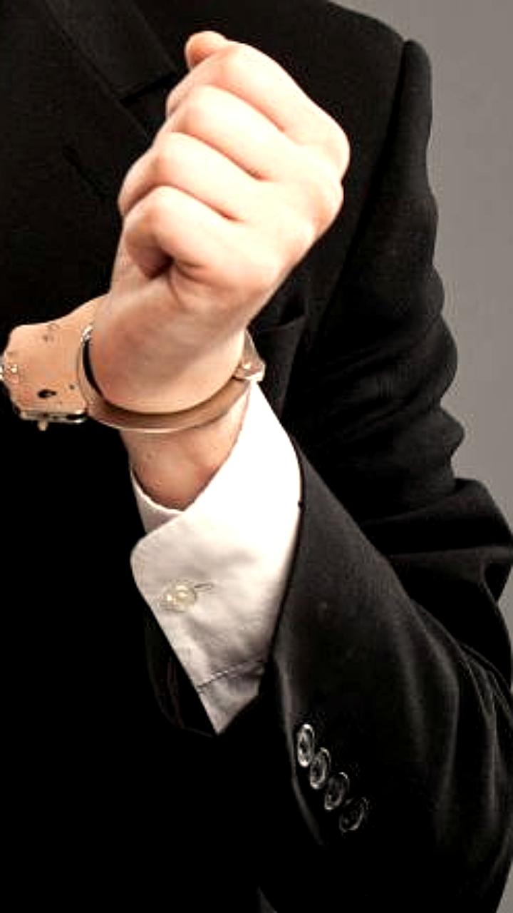 Суд Новосибирска приговорил мошенников к колонии за несуществующие экскурсии