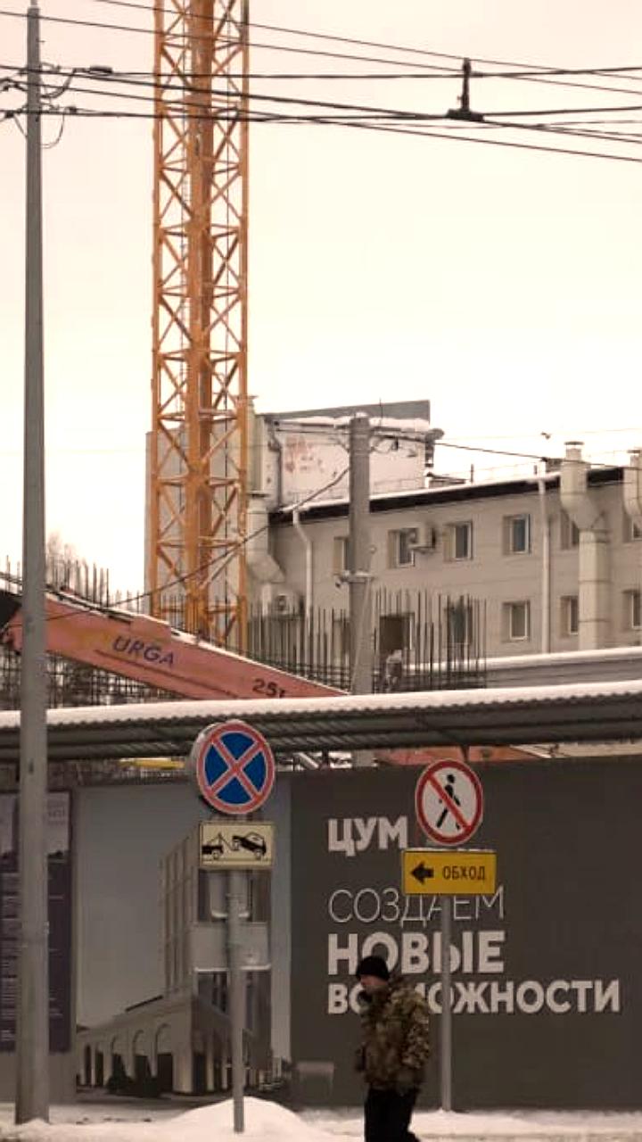 Проблемы с фундаментом ЦУМа в Барнауле: генподрядчик указывает на некачественный бетон