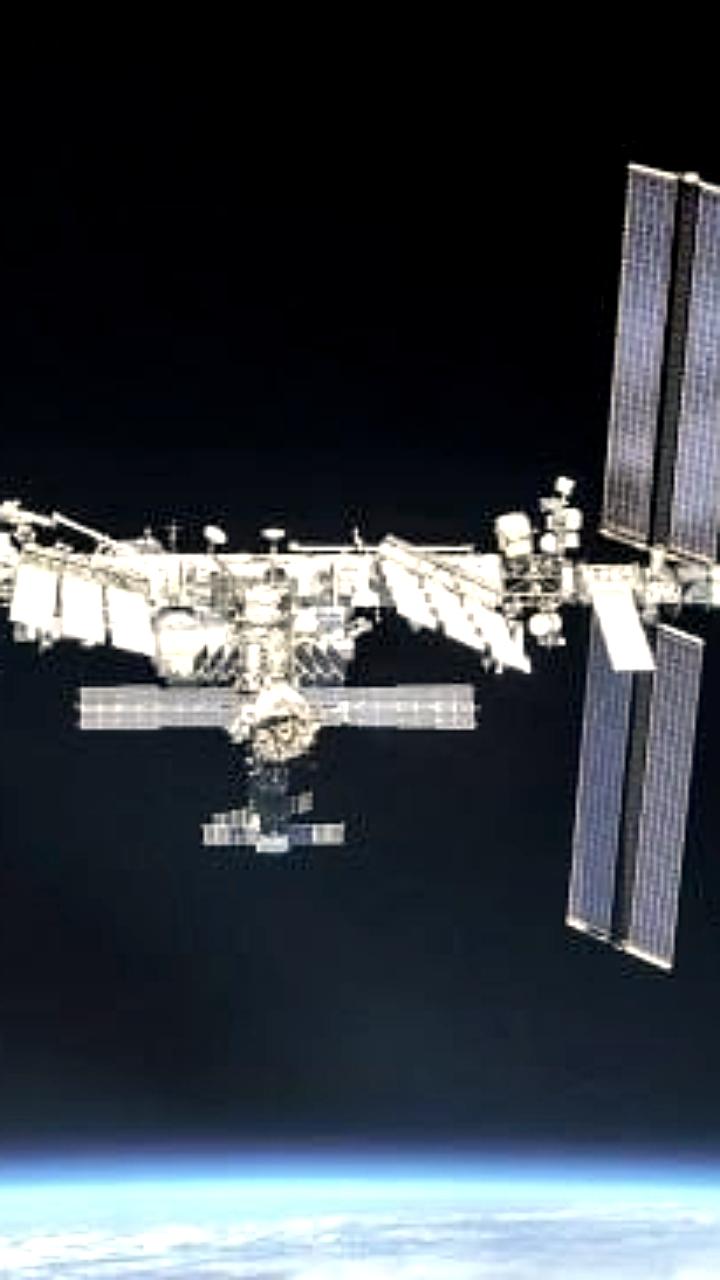 НАСА и Axiom Space анонсировали пятую туристическую миссию на МКС в январе 2027 года