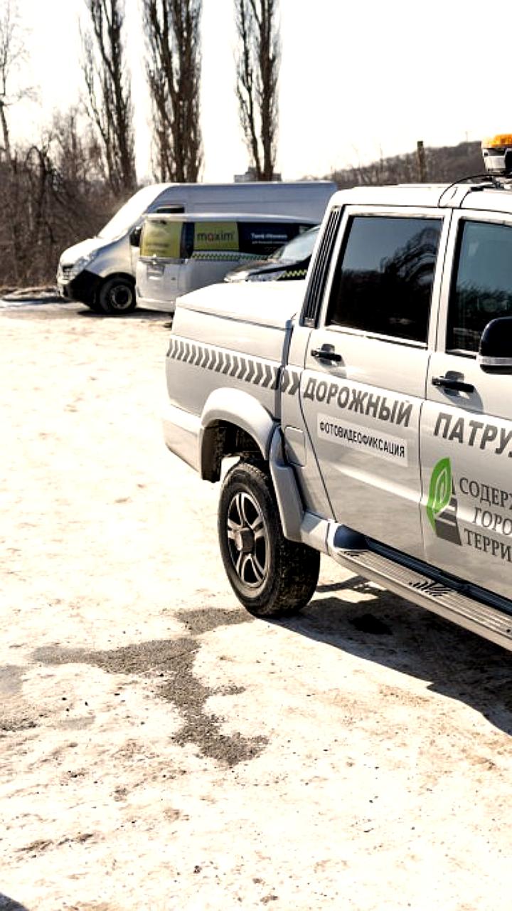 Парконы Владивостока фиксируют нарушения ПДД и эвакуируют автомобили