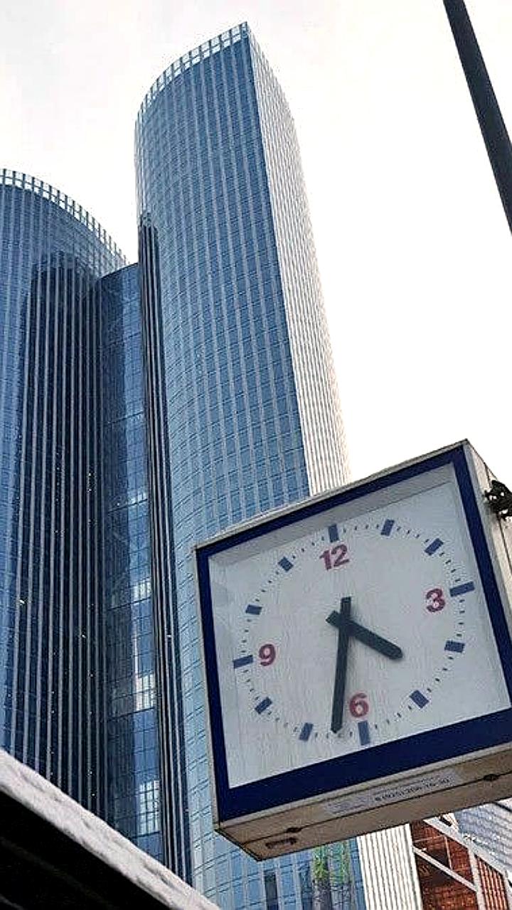 РЖД планирует продажу офисных площадей в Moscow Towers за 220 млрд рублей