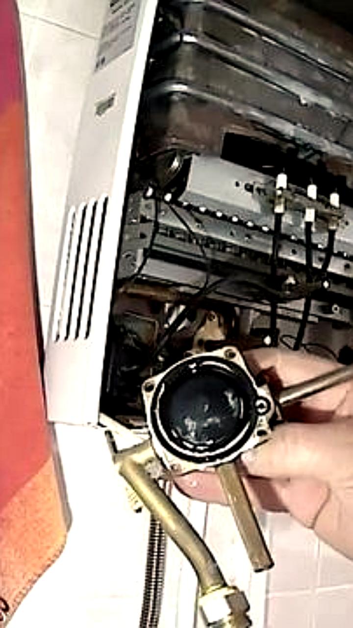 В Санкт-Петербурге жильцы дома на улице Пугачёва столкнулись с проблемой подачи газа из-за неправильного подключения