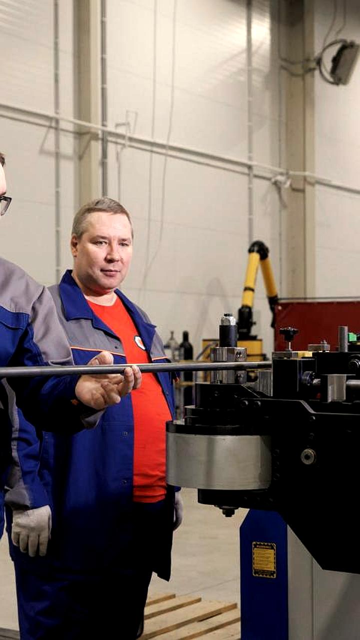 Завод промышленного оборудования в Новгородской области успешно развивает производство с поддержкой правительства