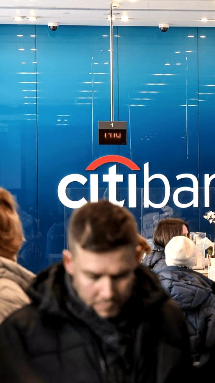 Ситибанк прекращает платежи в долларах и других валютах с 16 февраля 2026 года