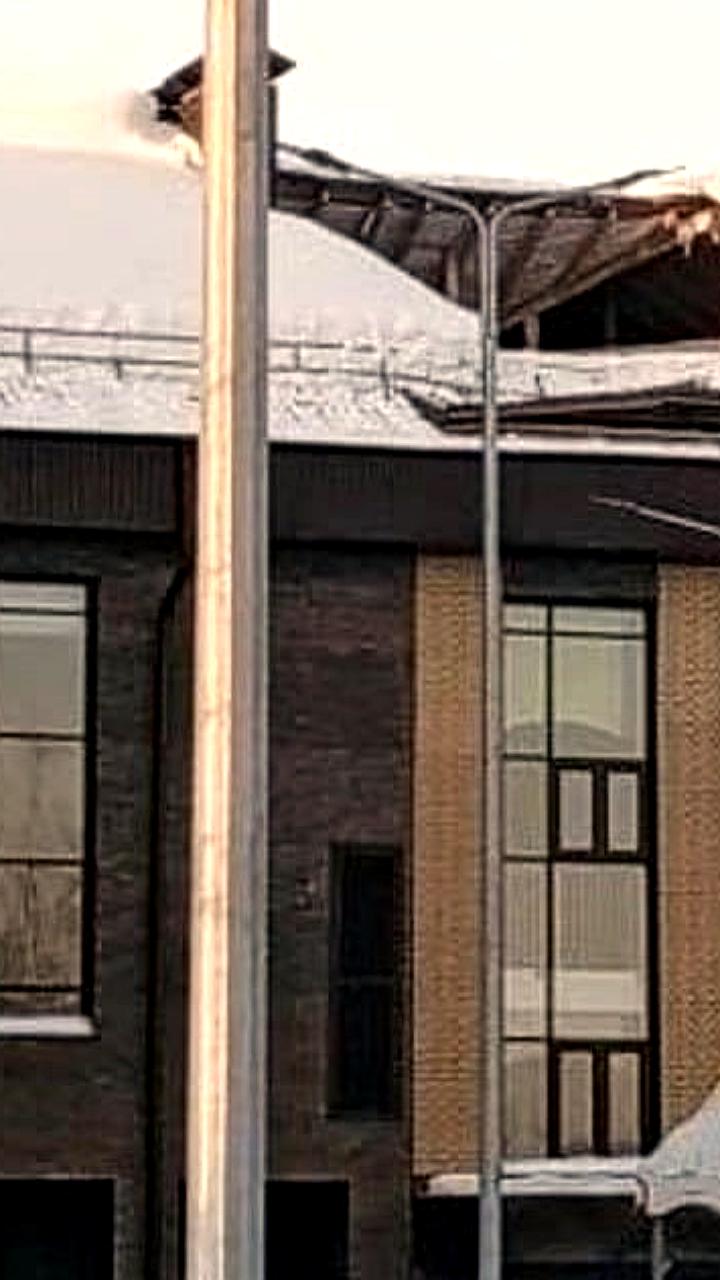 Обрушение крыши новой школы в Репьево: занятия отменены, пострадавших нет