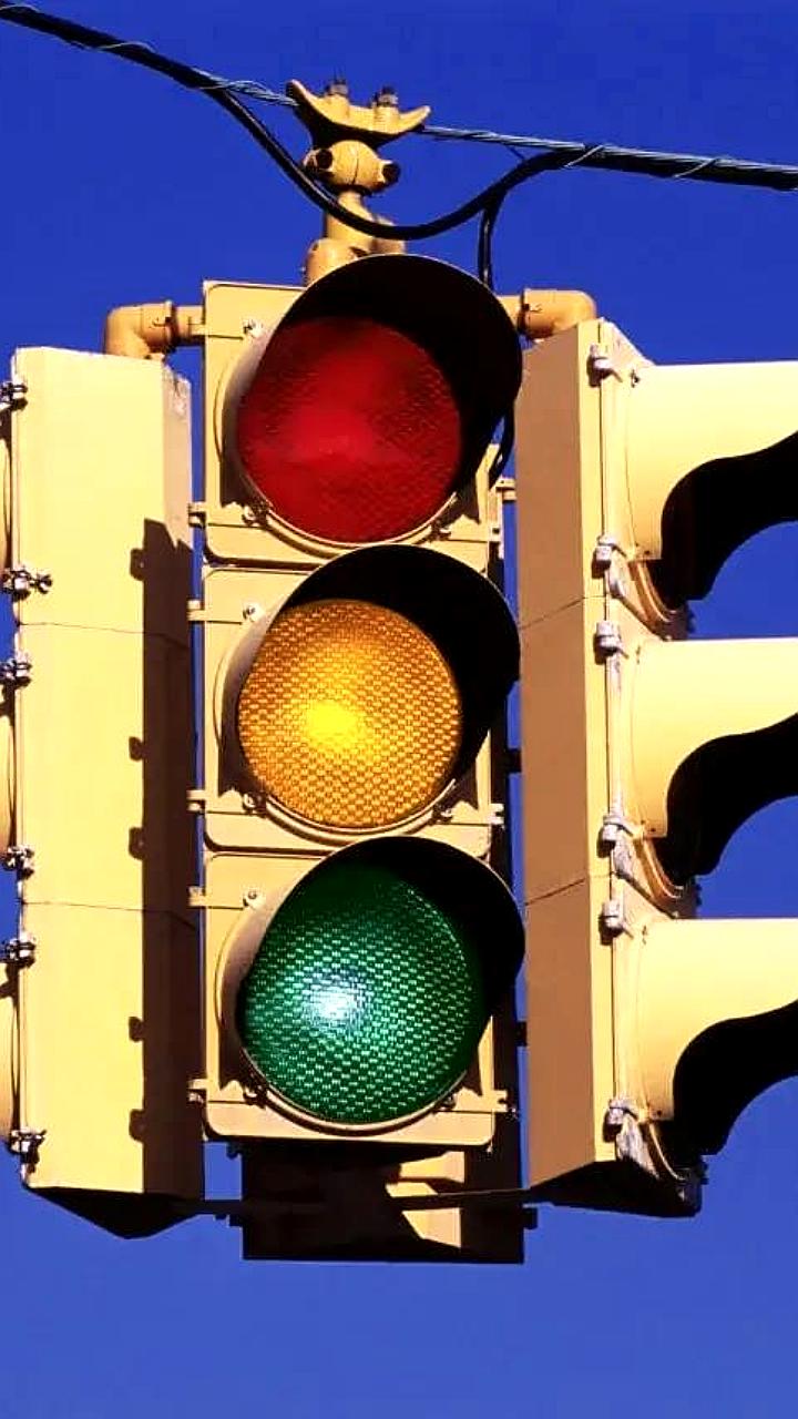 В Улан-Удэ светофоры на ключевых перекрестках переведены на круглосуточный режим