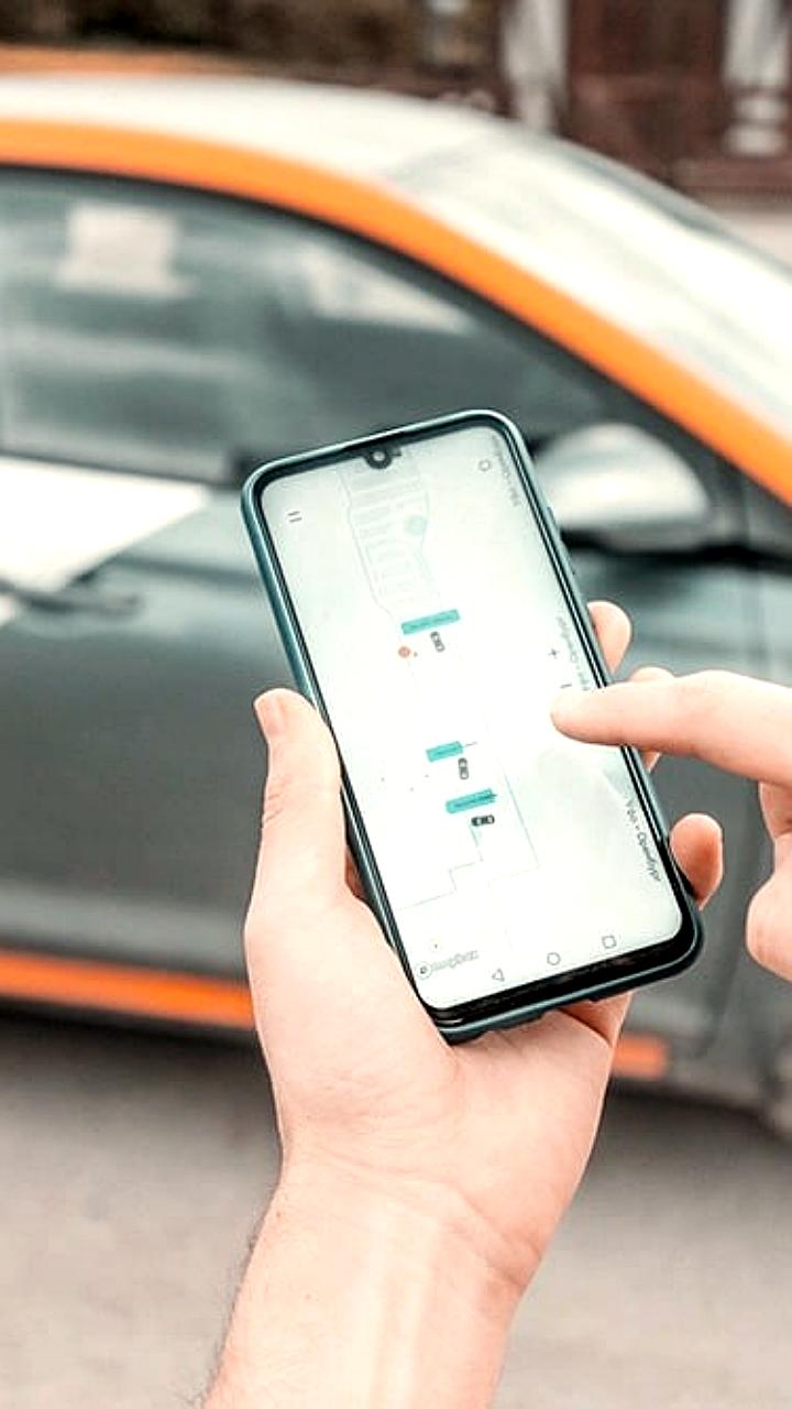 ПАО Каршеринг Руссия и Делимобиль представили итоги 2025 года с ростом выручки и сокращением автопарка