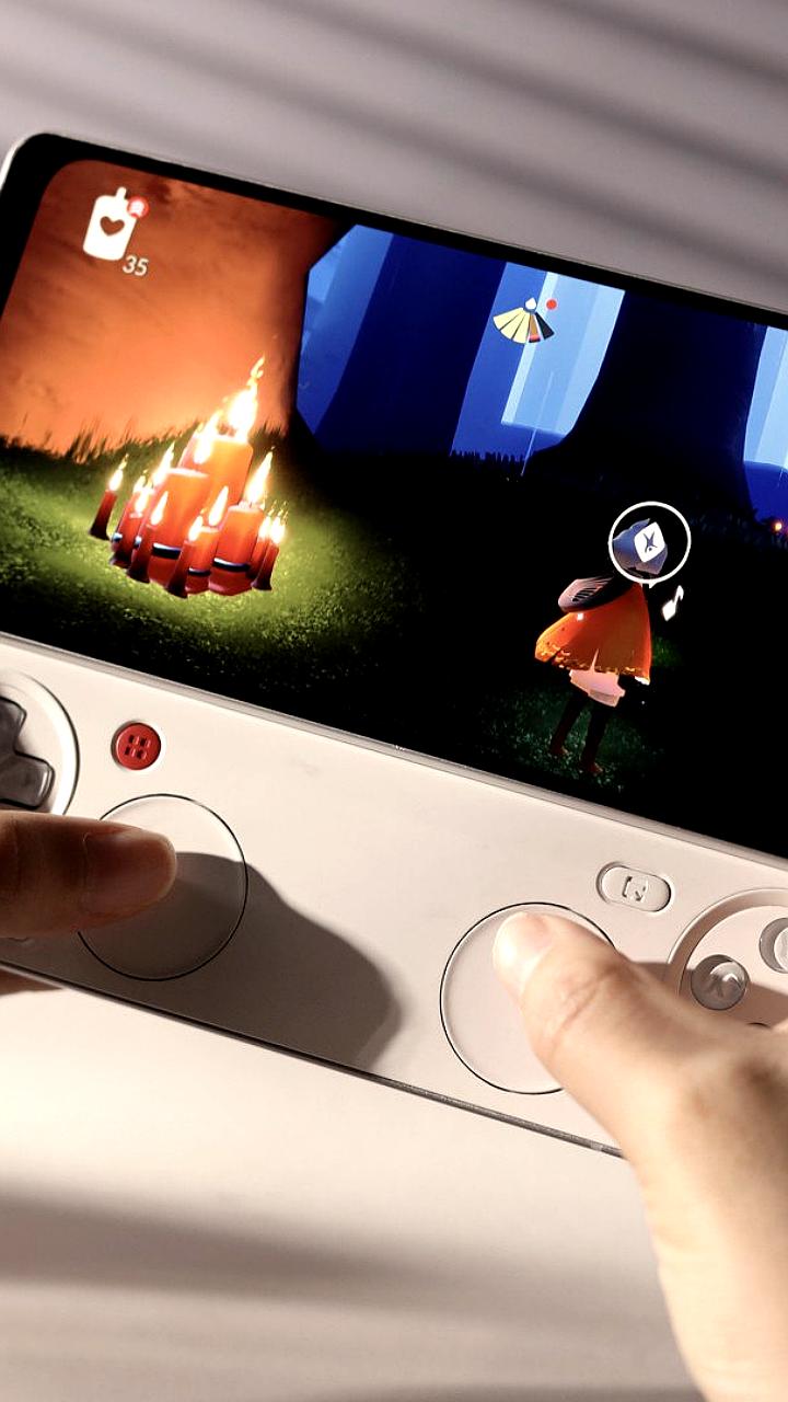 AYANEO представляет игровой смартфон Pocket Play с уникальными характеристиками