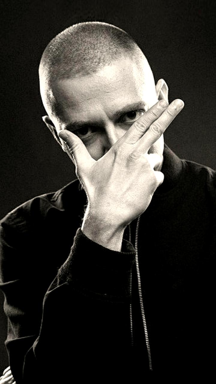 Суд в Петербурге заочно арестовал рэпера Oxxxymiron