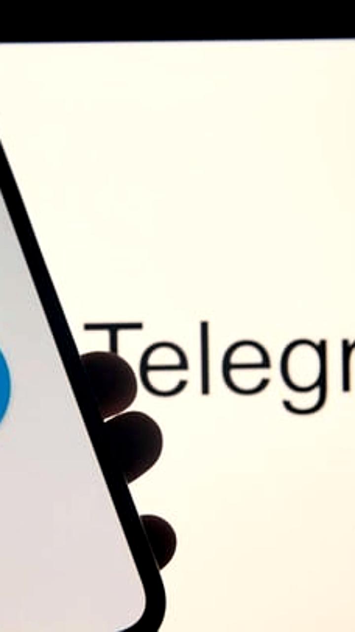 Массовые сбои в Telegram затрудняют общение пользователей в России