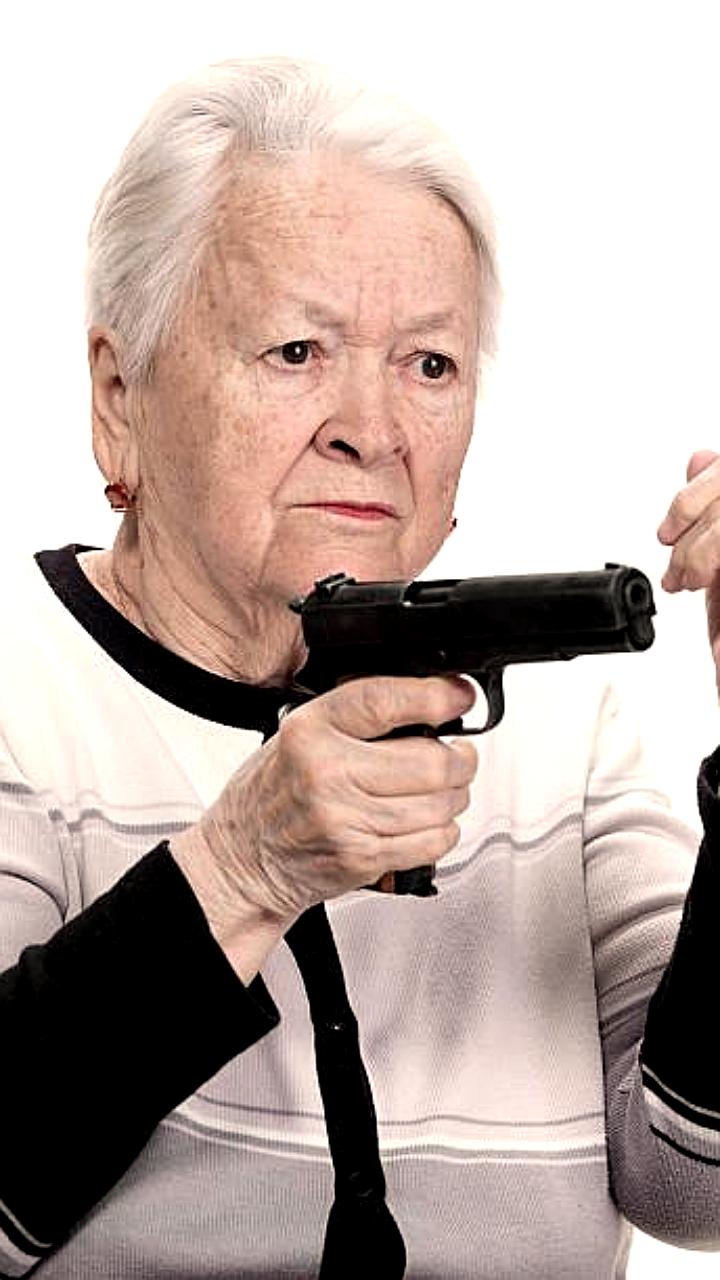 Жительница Комсомольска на Амуре сообщила о бомбе из-за шумных соседей