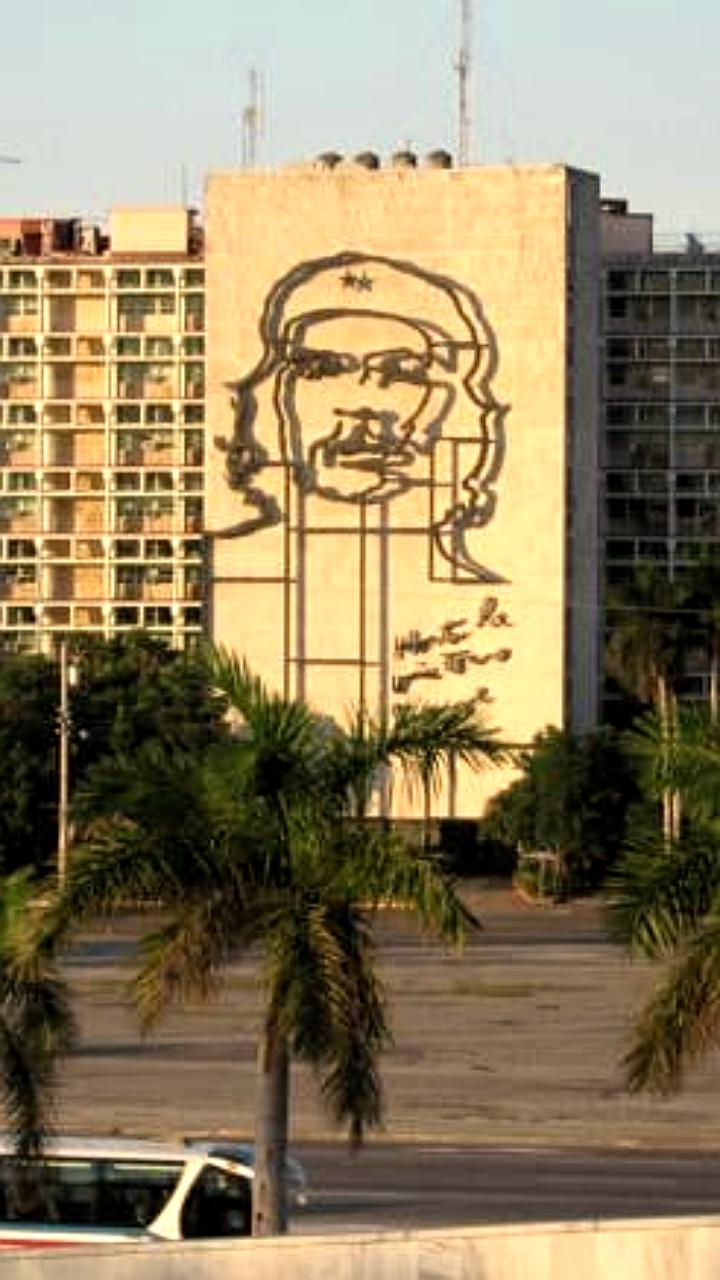 Куба временно закрывает часть отелей из-за снижения турпотока и нехватки авиатоплива