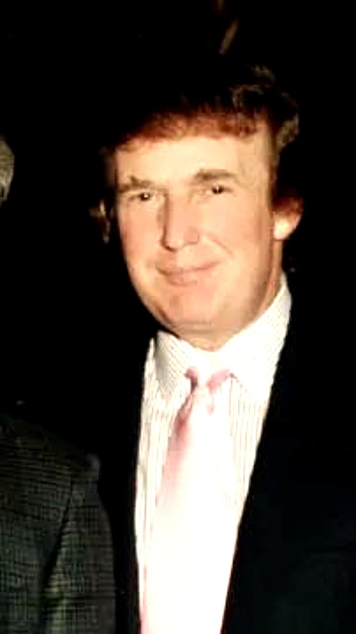 Эпштейн заказал серную кислоту в день начала расследования ФБР