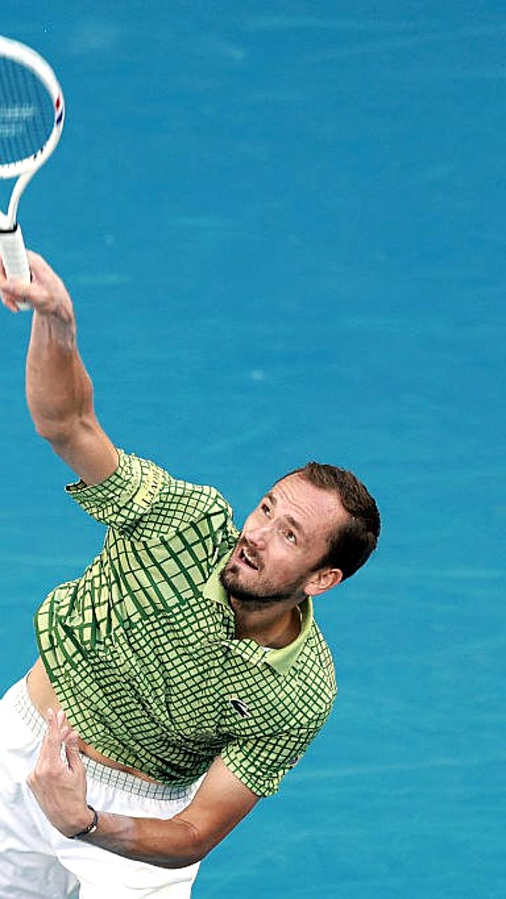 Даниил Медведев выбывает из турнира ATP в Роттердаме