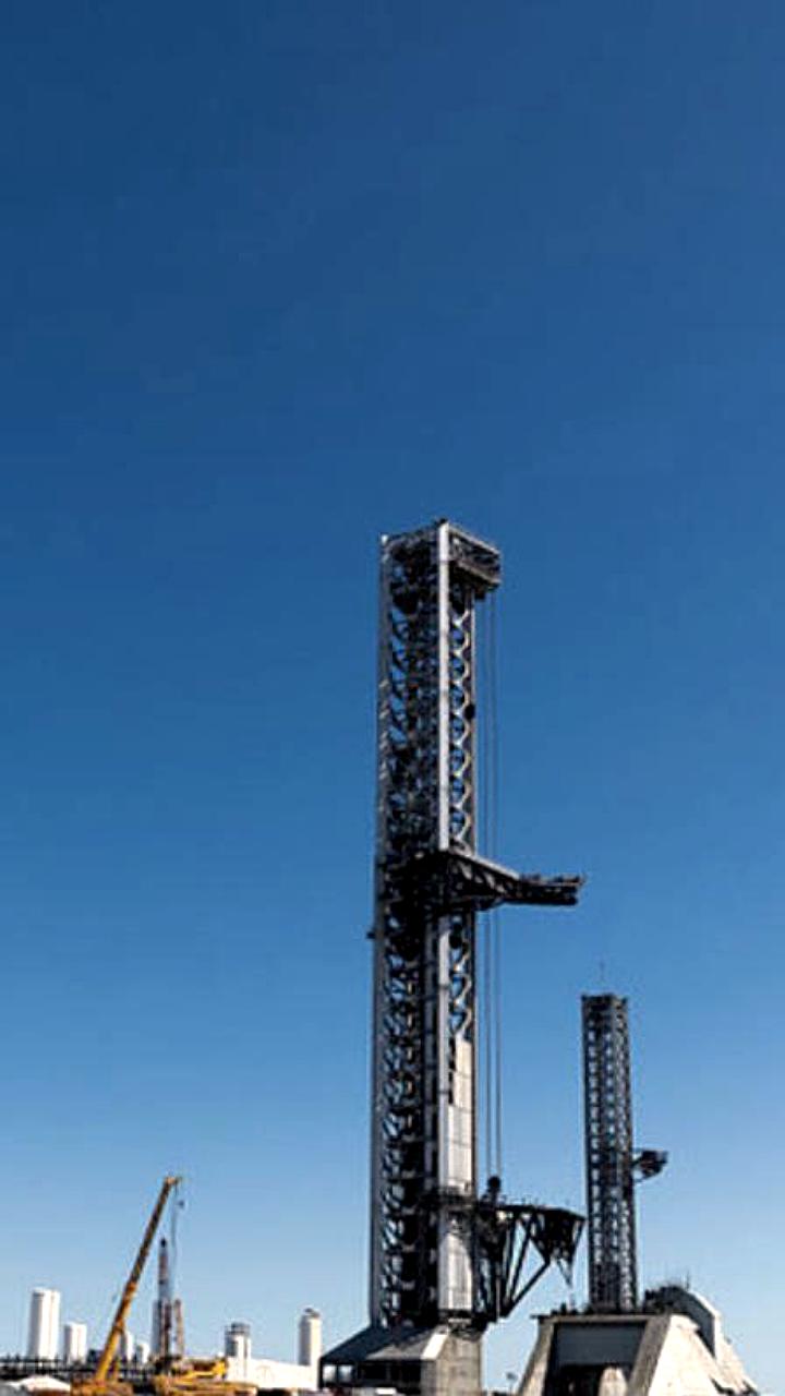 Космонавт Андрей Федяев угостил команду борщом перед стартом к МКС