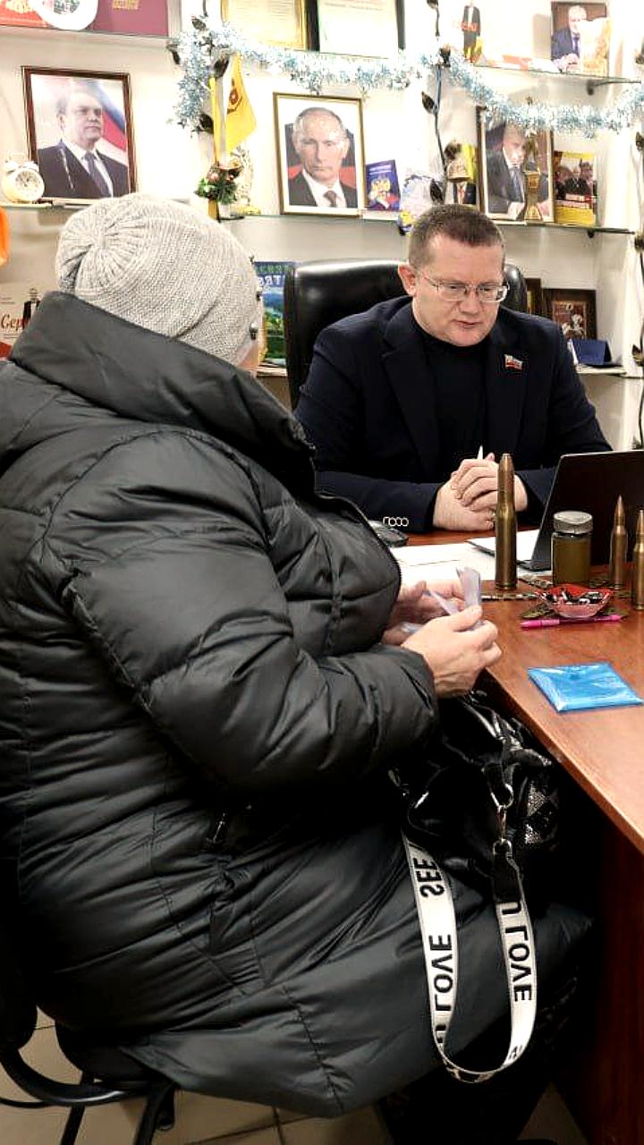 Пенсионеры ЛНР и Алтайского края обращаются за помощью к депутатам