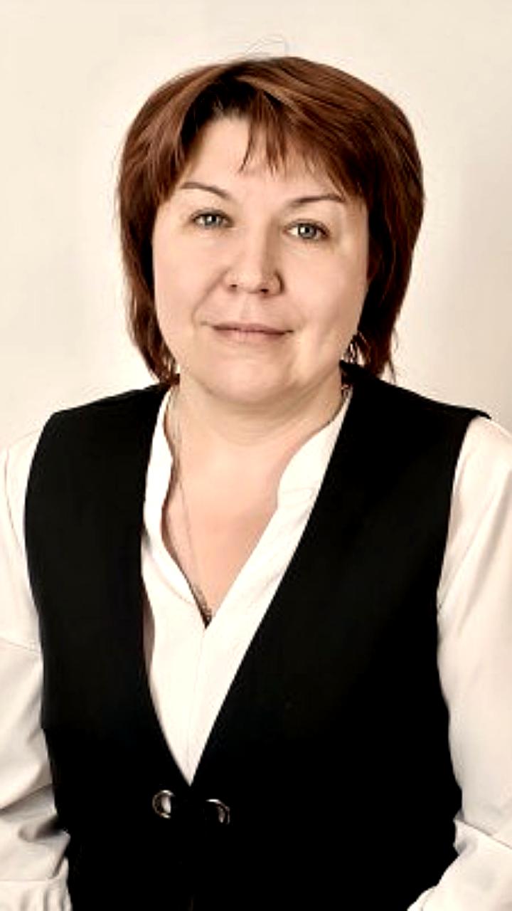 Увольнение директора школы в Красноярске вызывает массовые заявления об уходе учителей