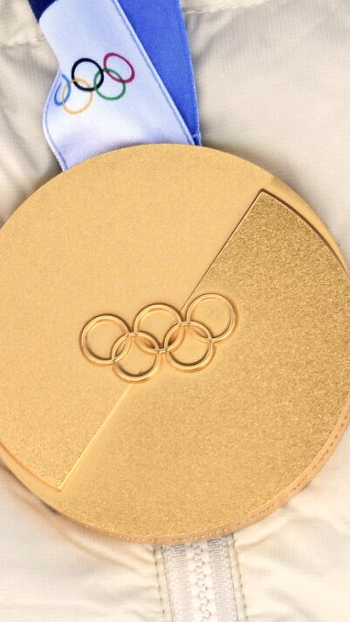 Оргкомитет Олимпиады в Италии заменит дефектные медали для спортсменов