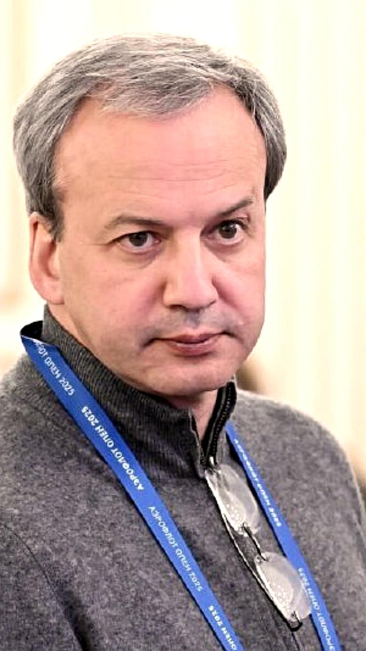 ЕС вводит санкции против Михаила Пиотровского и других российских деятелей