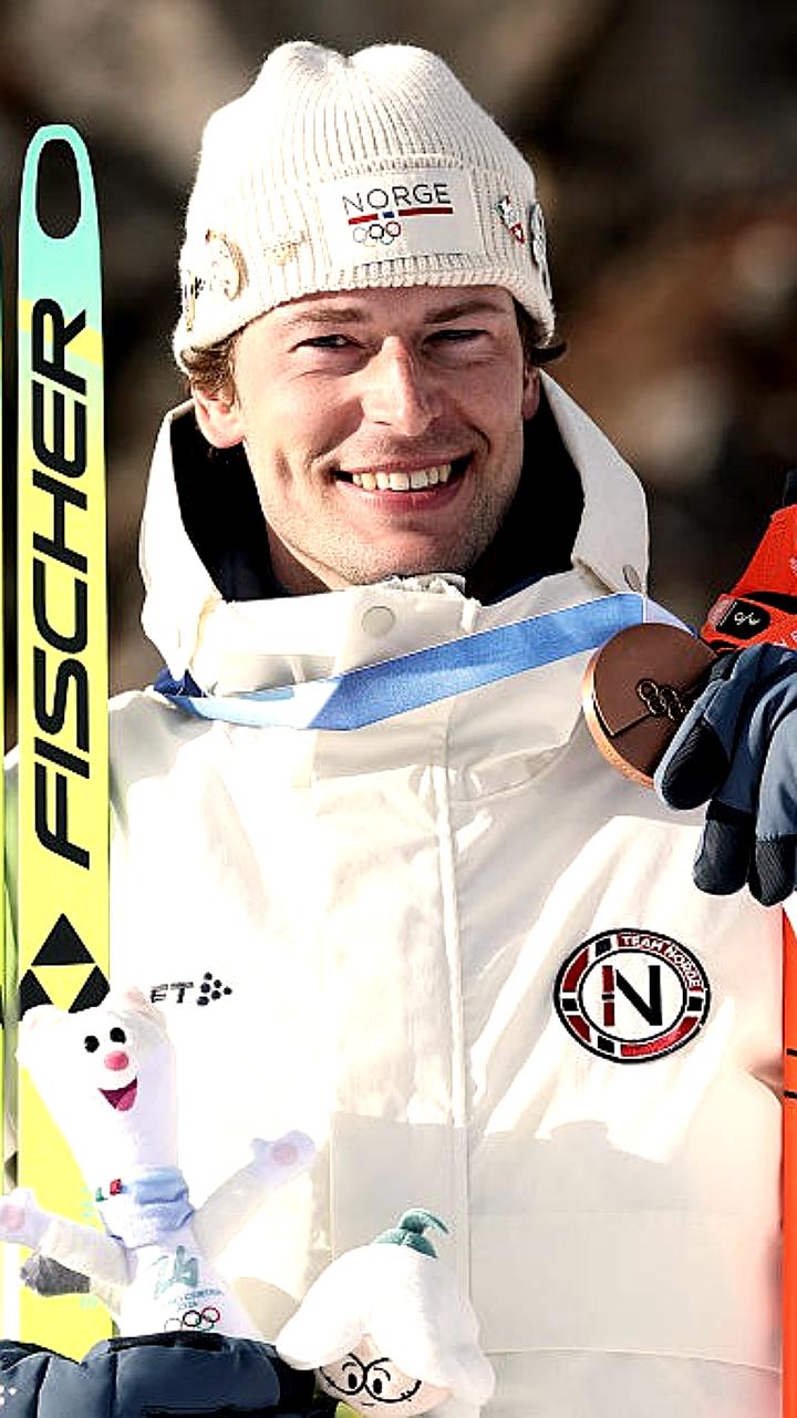 Биатлонист Стурла Хольм Лагрейд признался в измене после завоевания бронзовой медали на Олимпиаде