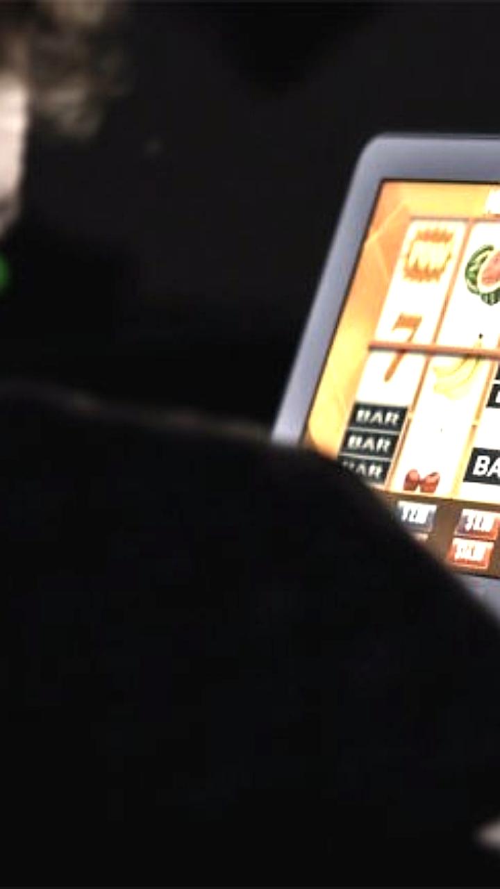 Госдума приняла законопроект об информировании клиентов букмекеров о рисках азартных игр